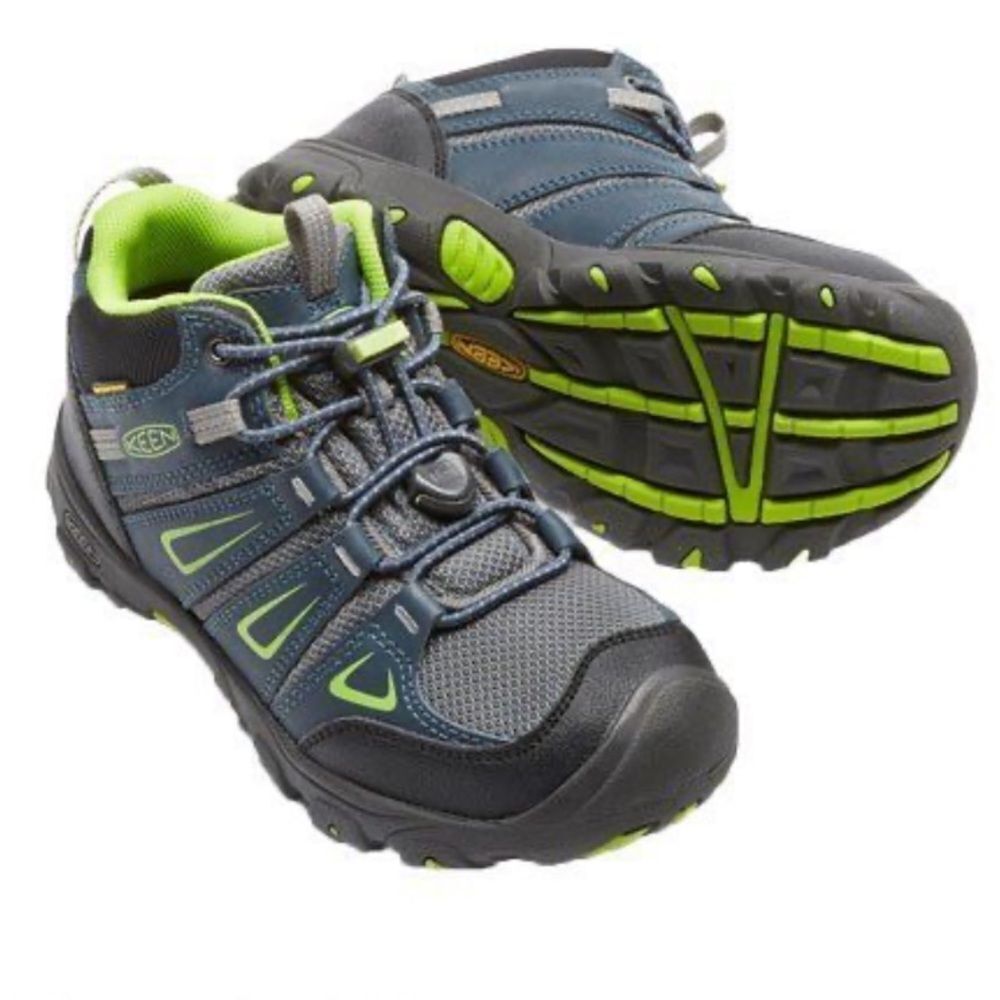 Keen  Waterproof Hiking Boots Youth Shoes Size 6 US